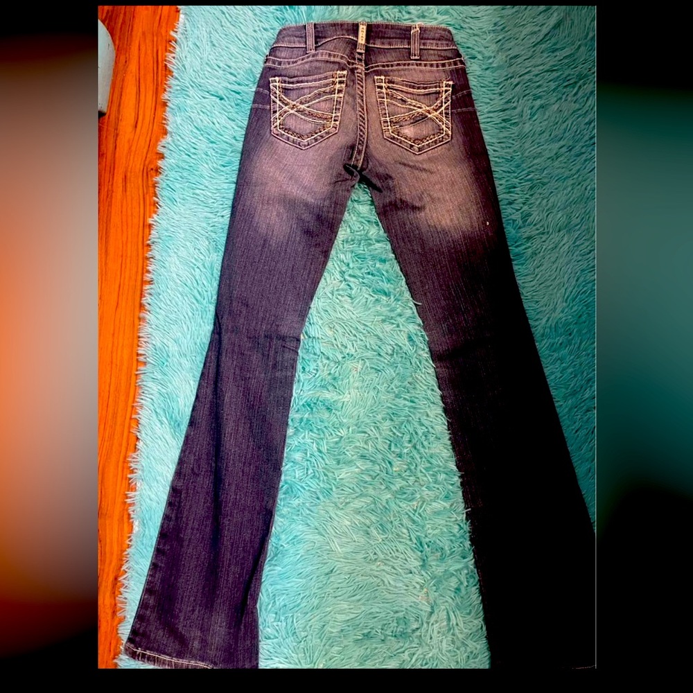 Ariat women’s jeans like new.